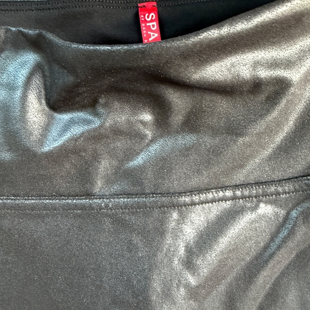 SPANX faux leather leggings - Picture 4 of 9